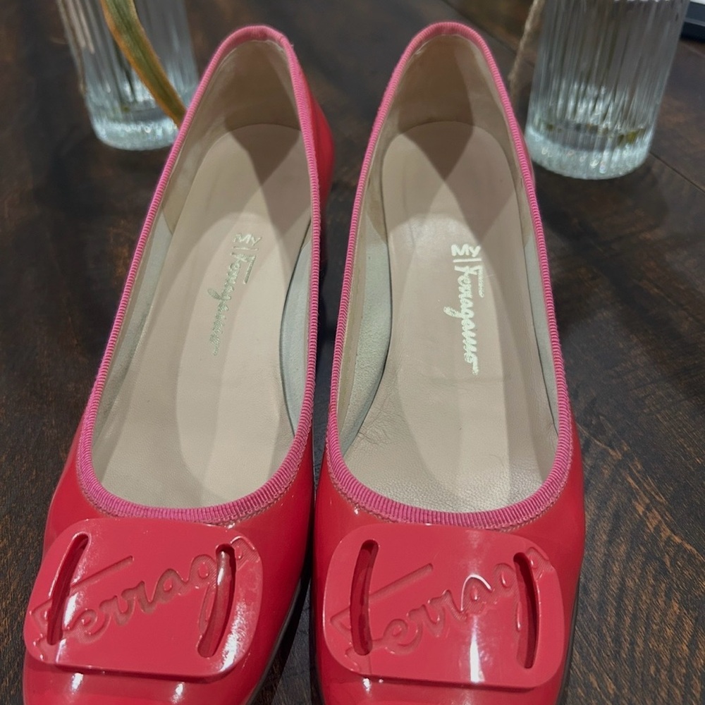 Salvatore Ferragamo Women's Pink Flats